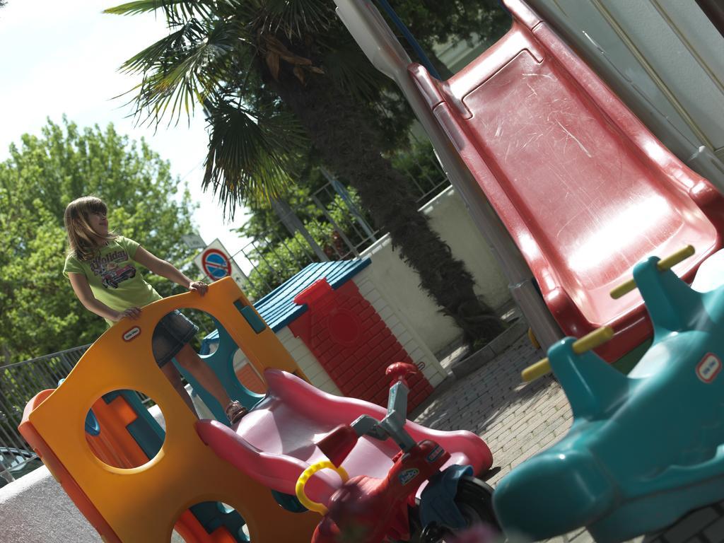 Residence Eurogarden Rimini Dış mekan fotoğraf